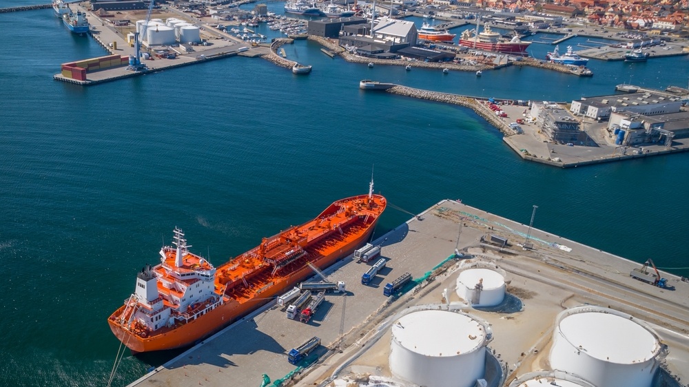 Improving Loading Dock Efficiency with High-Definition NVR Playback and Search